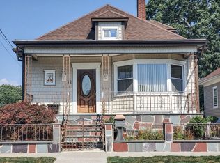 72 Rochambeau St, New Bedford, MA 02745