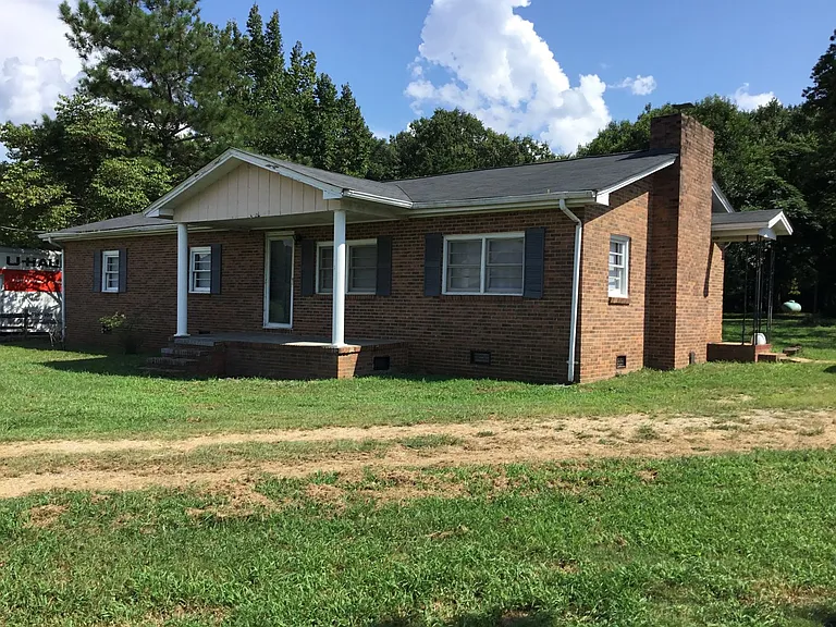 6087 Old York Rd — Photo 1