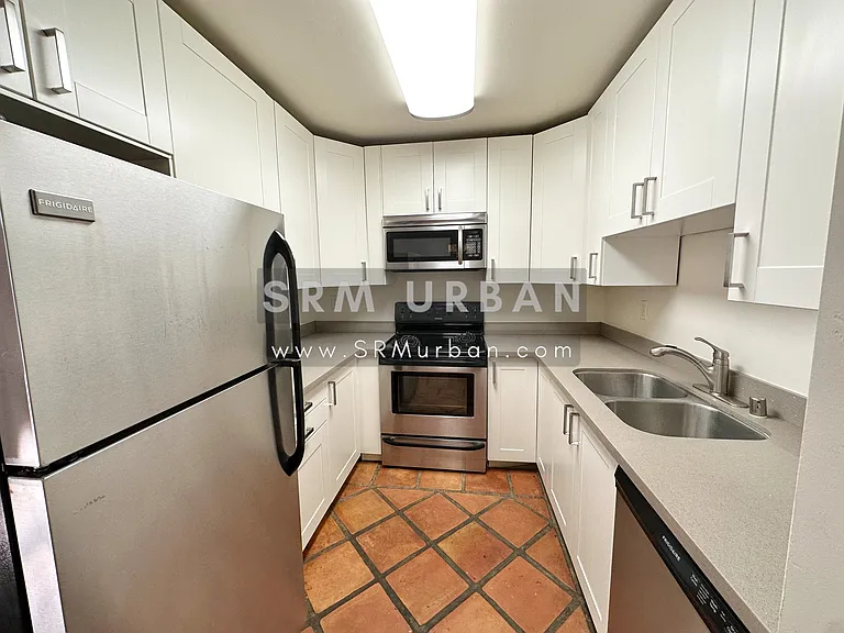 3952 32nd St #2 — Photo 5