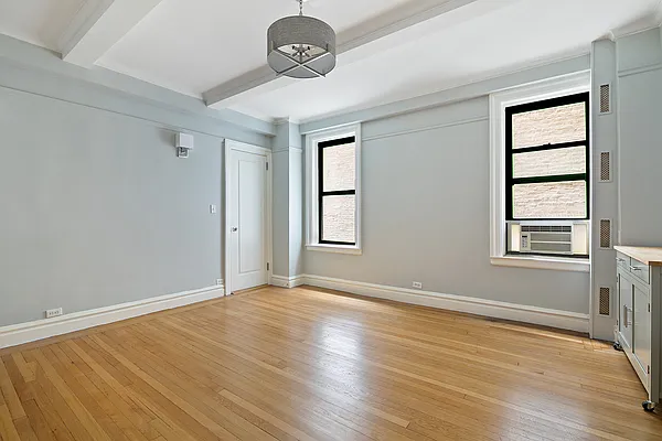 Rented by Compass | media 7