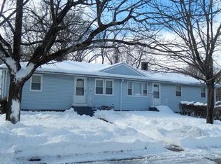 29 Rhodes Cir, Hingham, MA 02043