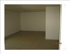 4th image of 5902 Killarney Dr