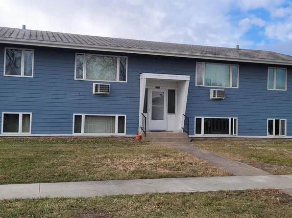 2021 5th St NW, Minot, ND 58703