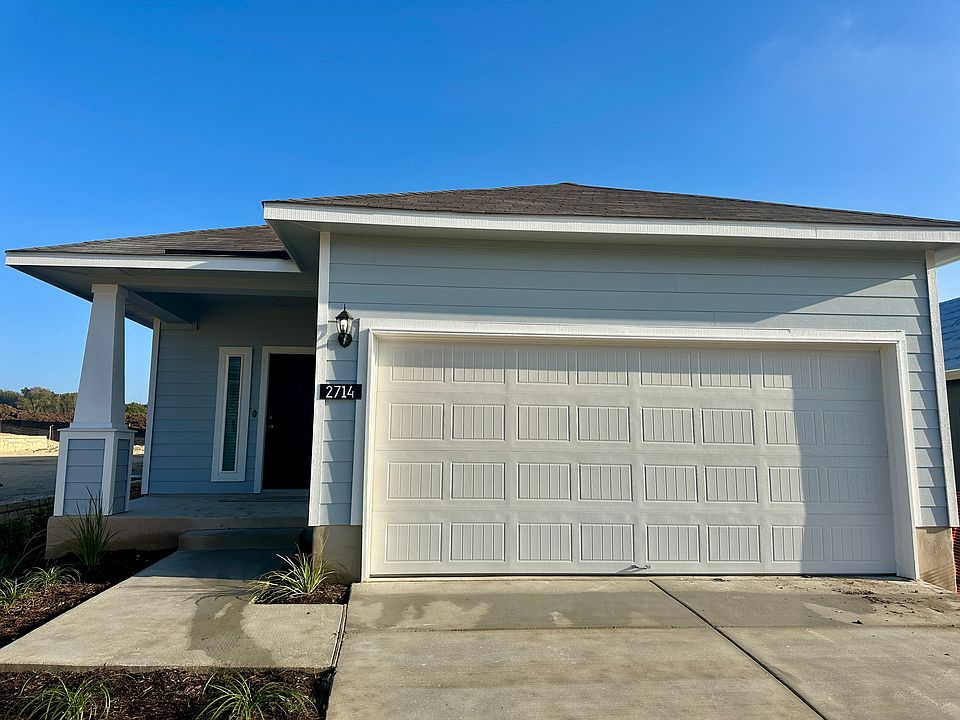 1st image of 2714 Paragon Fox Dr