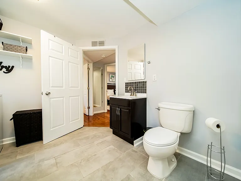 Hemlock Dr — Photo 30