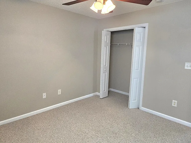 3 Castleton Ct — Photo 33