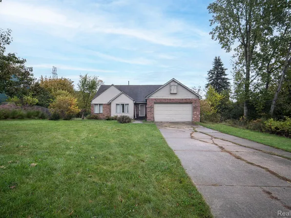 1636 Stirling Ave, Pontiac, MI 48340