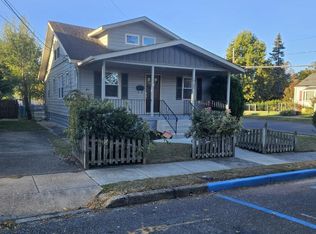 24 Moore Ave, Barrington, NJ 08007