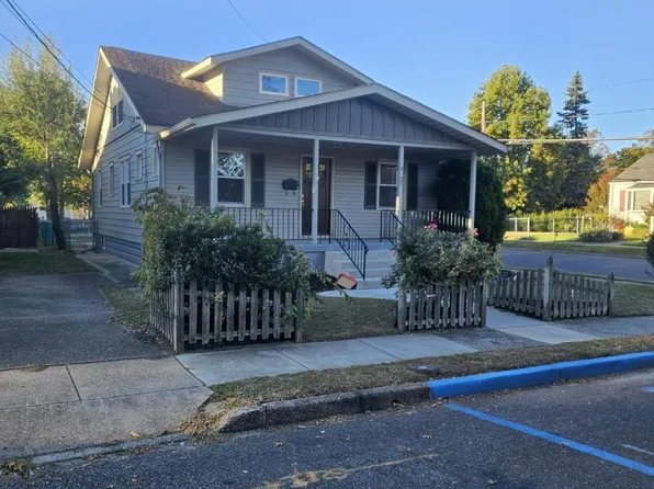 24 Moore Ave, Barrington, NJ 08007