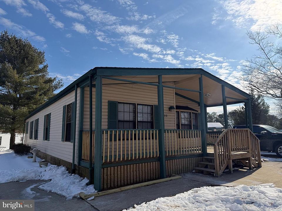 1st image of 300 Silver Run Rd