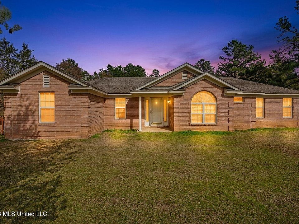 1st image of 70 Yarbrough Loop