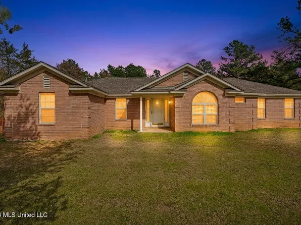 70 Yarbrough Loop, Holly Springs, MS 38635