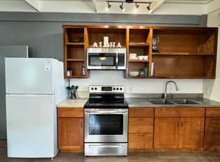 25 Panini Pl #B, Paia, HI 96779