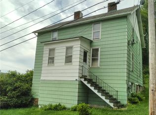605 Maple St, Penn, PA 15675