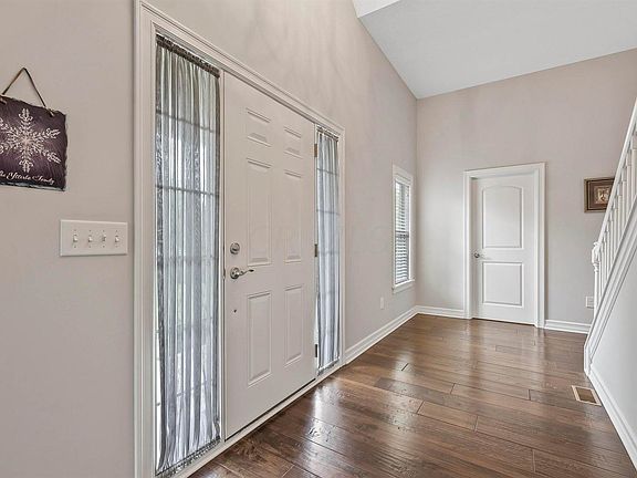 5th image of 6611 Karsten Pl