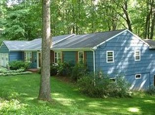 24 Deer Run Rd, Brookfield, CT 06804