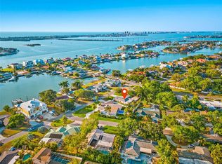 403 Harbor View Ln, Largo, FL 33770