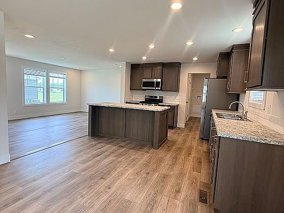 2nd image of 23737 W Lakepoint Dr