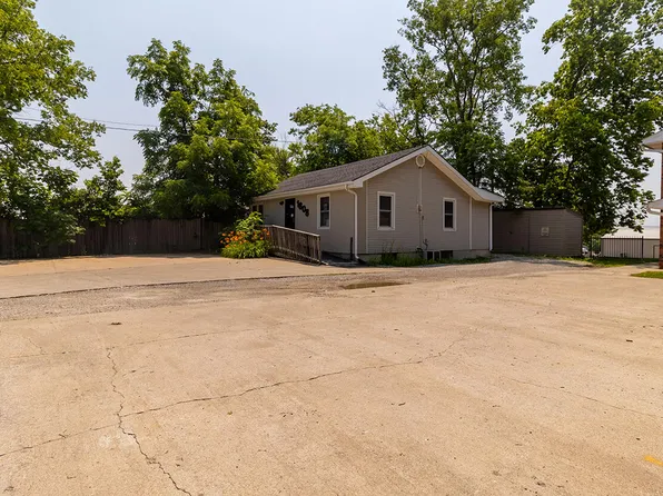 1808 Monroe St, Columbia, MO 65201