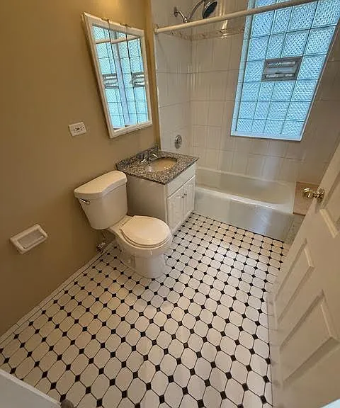 5868 N Ridge Ave #2 — Photo 10