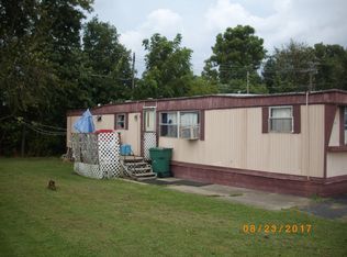 1255 S Wilson Rd TRLR 20, Radcliff, KY 40160