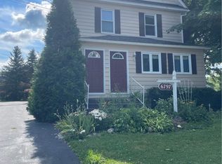 6797 E Eden Rd, Hamburg, NY 14075