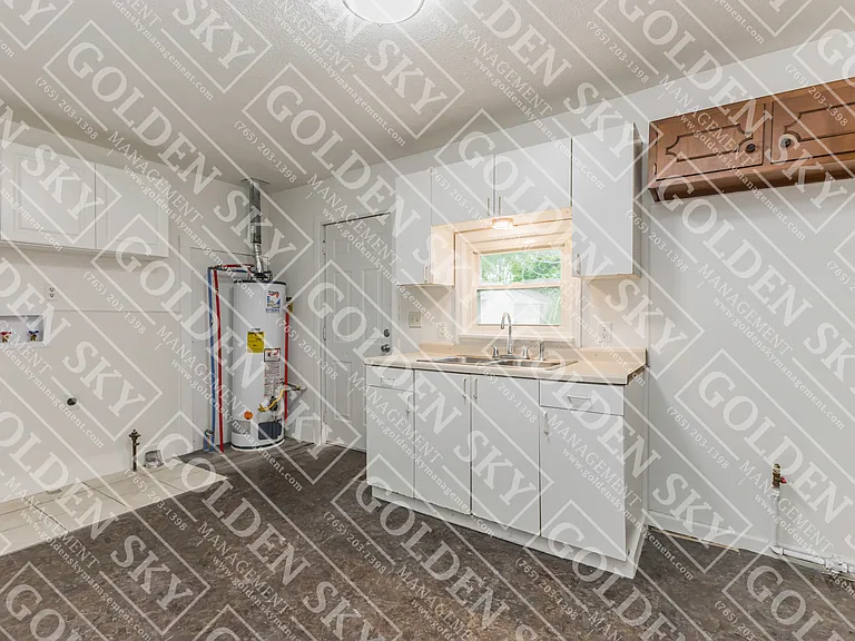 628 W Memorial Dr — Photo 4