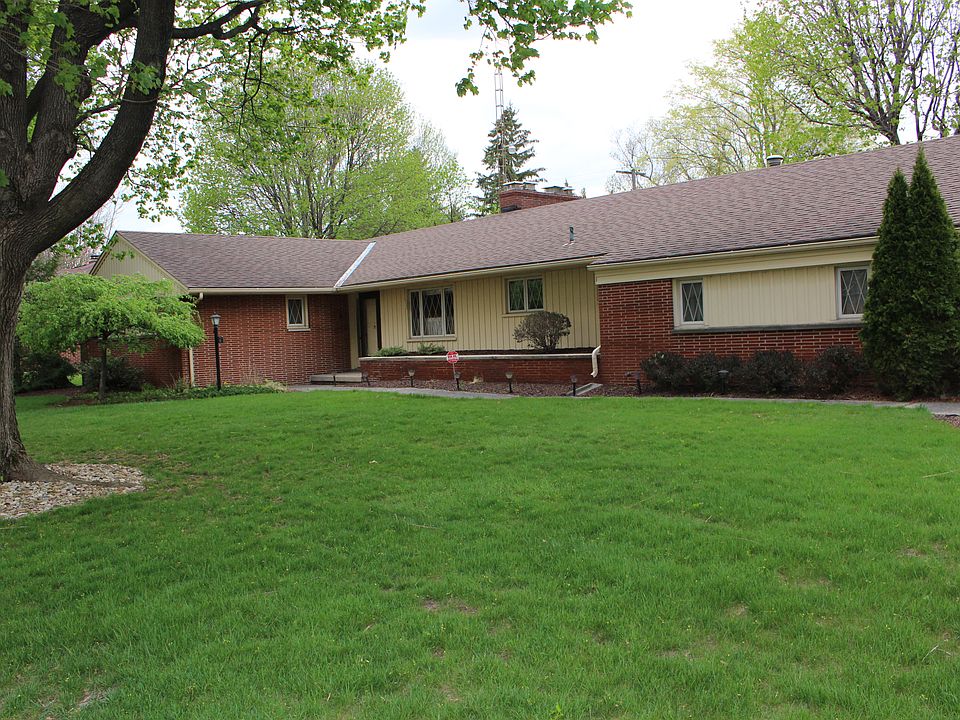 1st image of 310 Joan Dr