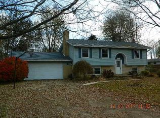 1006 N Thayer St, Bourbon, IN 46504