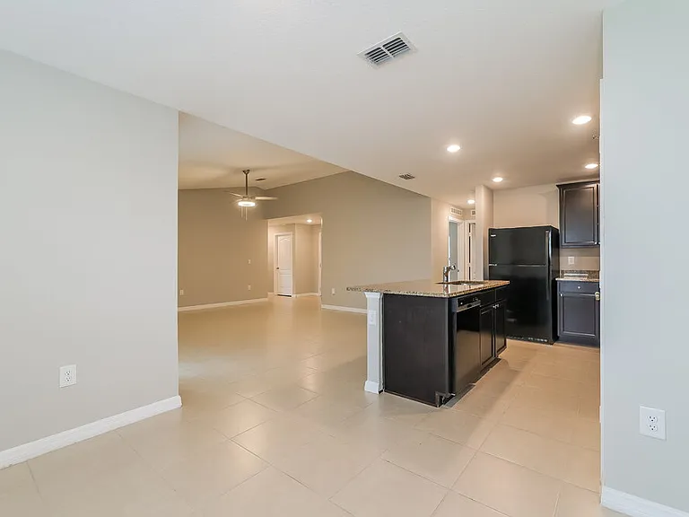 246 Hyacinth Ct — Photo 6