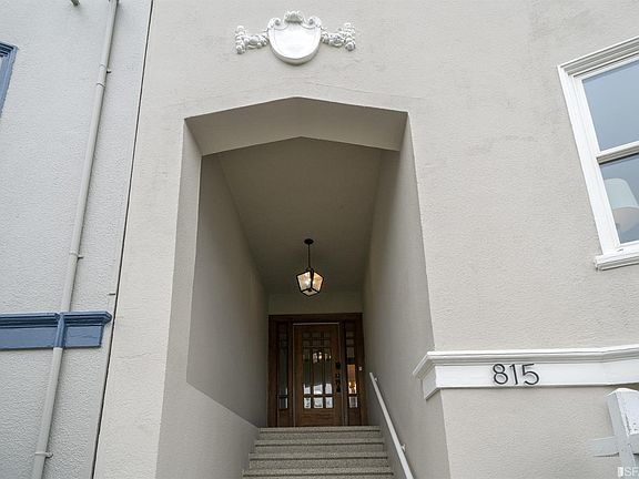 4th image of 815 24th Ave