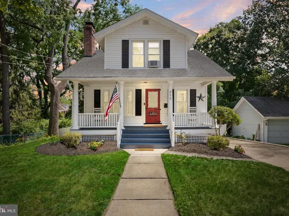 212 Ridgway St, Mount Holly, NJ 08060