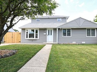 8850 S Beck Pl, Hometown, IL 60456