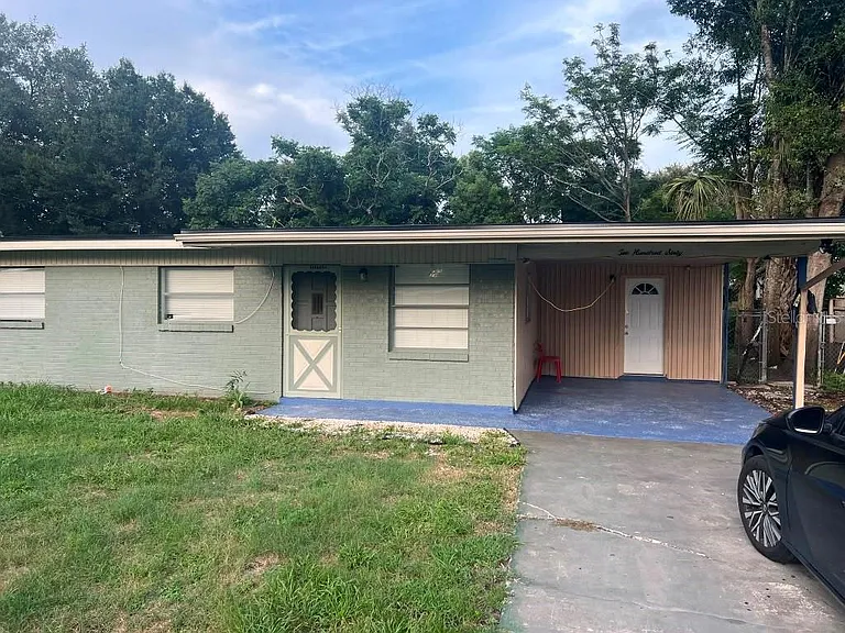 260 Westwood Ave — Photo 1