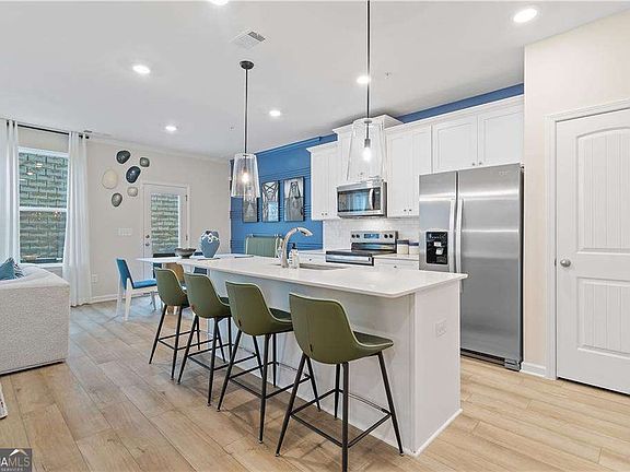 7th image of this home