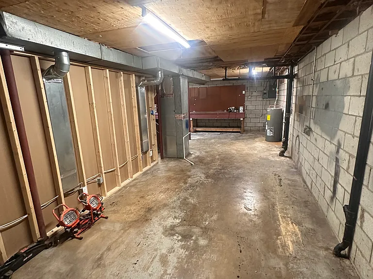 1274 Centre Pkwy — Photo 23