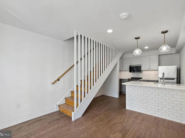 15 W Girard St #105, Wilmington, DE 19801