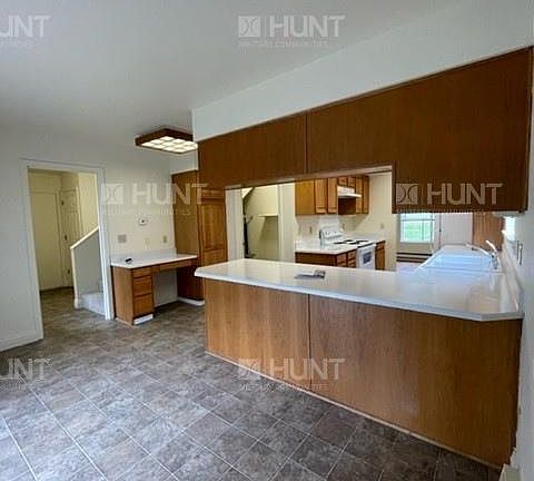 3rd image of 3011 Albacore Cir #A3