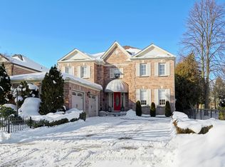 28 White Lodge Cres, Richmond Hill, ON L4C 9A1