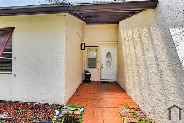 4 bed, 1579 sqft, $4,800 — Photo 4
