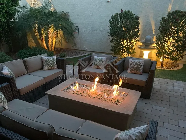 4467 E Remington Dr — Photo 33