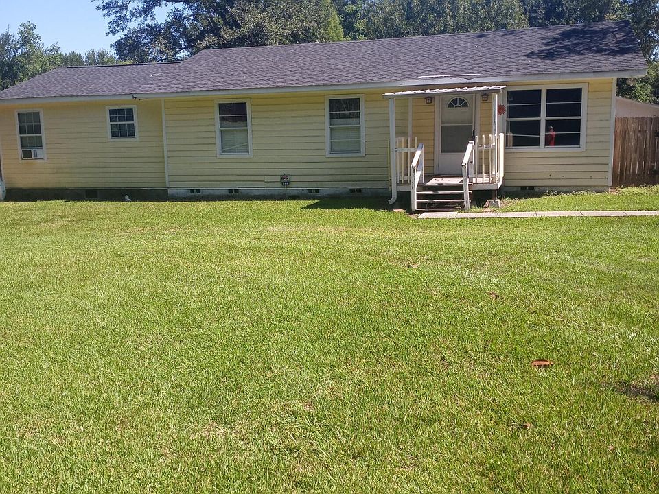 1st image of 844 Blue Meadow Rd