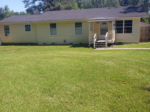 844 Blue Meadow Rd, Bay Saint Louis, MS 39520