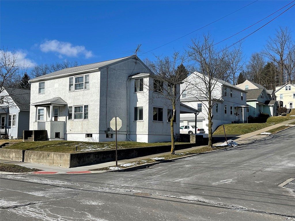 313 E Franklin St, Endicott, NY 13760 Zillow