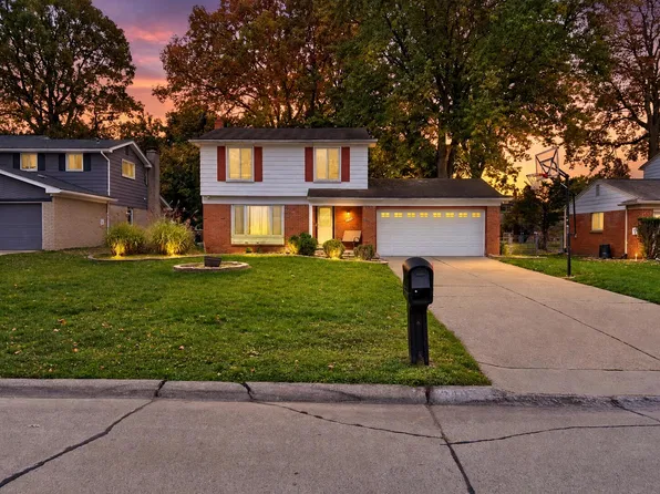 24935 Thorndyke St, Southfield, MI 48033