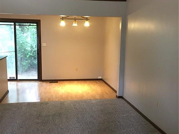 4th image of 4999 Twin Woods Dr #997
