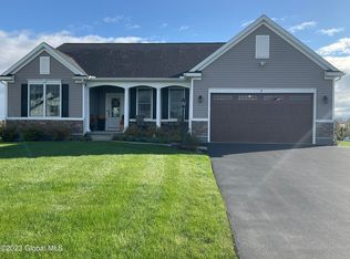 7 Howland Park Dr, Mechanicville, NY 12118