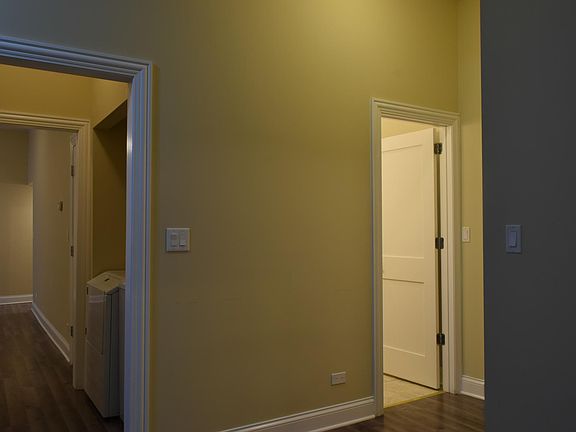 4th image of 3650 W Diversey Ave #1