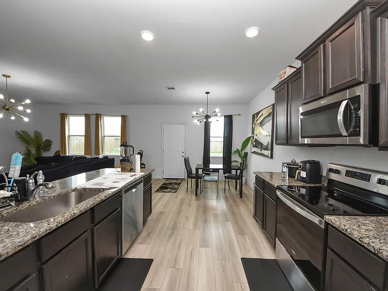7943 Vacek Meadows Loop — Photo 19
