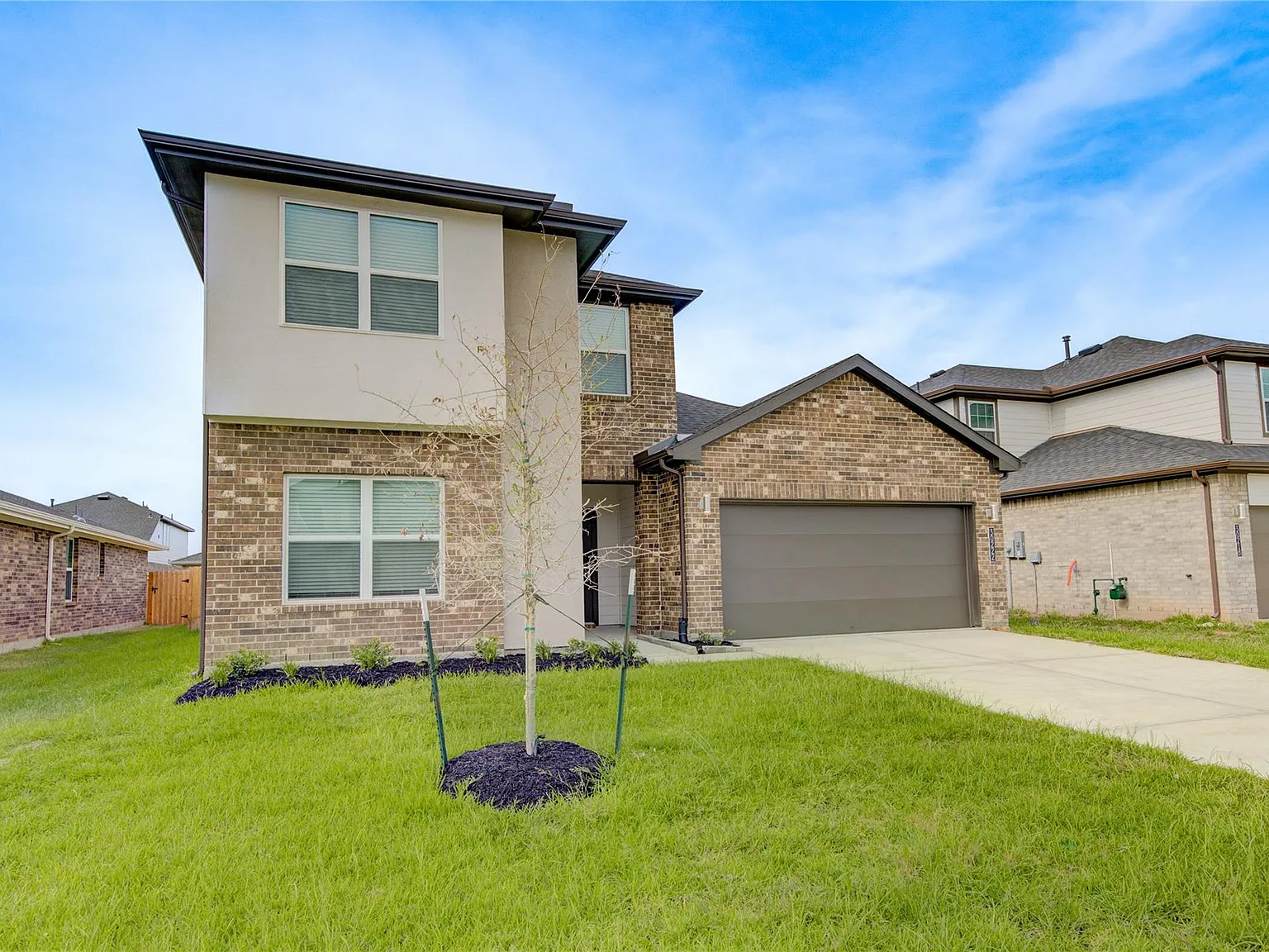 4 bed, 2175 sqft, $2,499 — Photo 4